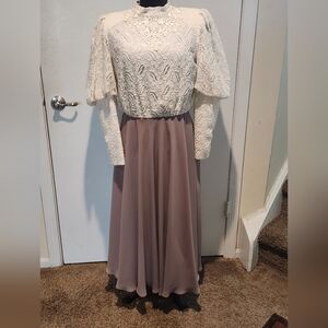 1980 Ursula of Switzerland Victorian Style Lace Top Size 12 Dress With Puffy